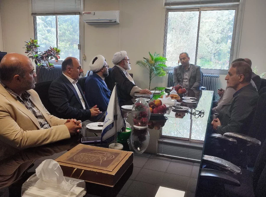 برگزاری جلسه هم اندیشی با حضور فرماندار ویژه بابل و رئیس دانشگاه فرهنگیان مازندران در مرکز شهید رجایی بابل 3