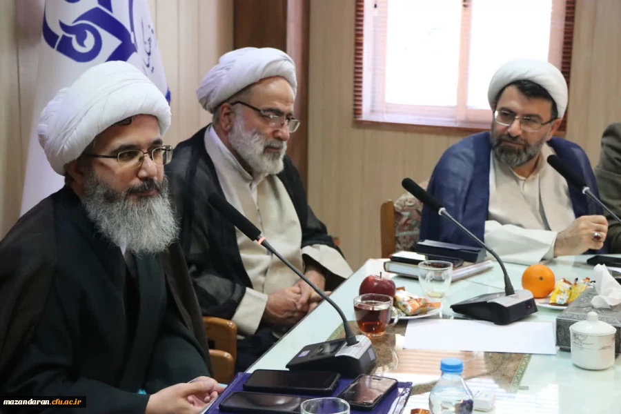 برگزاری نشست هم اندیشی نهاد مقام معظم رهبری با اساتید و اعضای هیئت علمی دانشگاه فرهنگیان مازندران 
 2