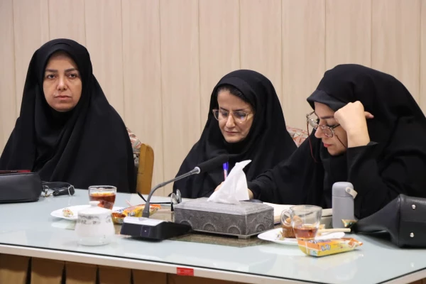 برگزاری نشست هم اندیشی نهاد مقام معظم رهبری با اساتید و اعضای هیئت علمی دانشگاه فرهنگیان مازندران 
 5