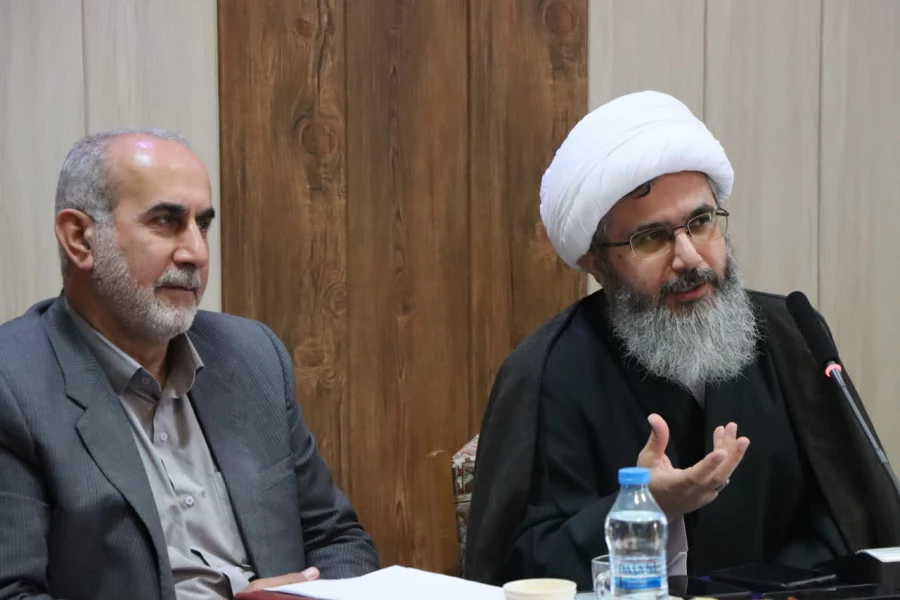 برگزاری نشست هم اندیشی نهاد مقام معظم رهبری با اساتید و اعضای هیئت علمی دانشگاه فرهنگیان مازندران 
 11