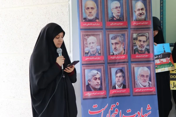 إِنَّا فَتَحْنَا لَکَ فَتْحًا مُبِینًا 2