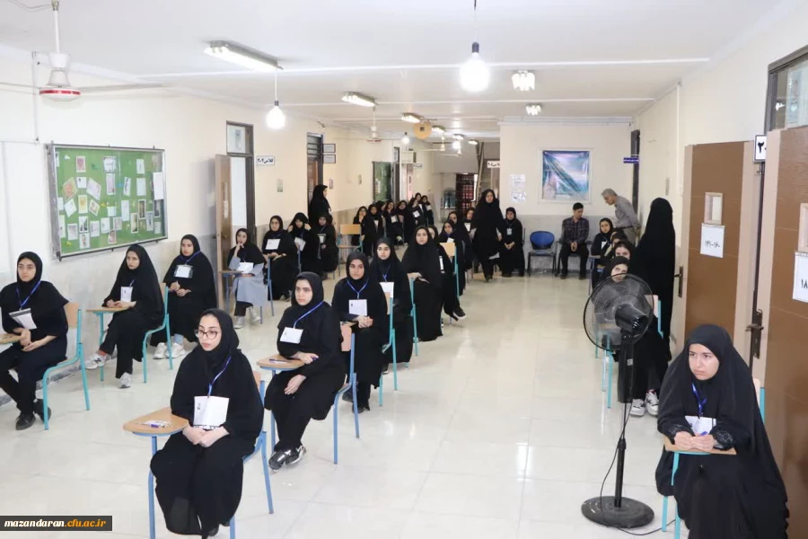 بازدید دکتر مهدوی ریاست دانشگاه فرهنگیان مازندران از روند برگزاری آزمون پایان ترم دانشجویان 5