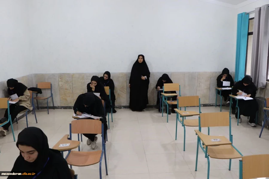 حضور اساتید و همکاران پردیس فاطمه الزهرا (س) ساری در اولین از برگزاری آزمون های پایان ترم 2