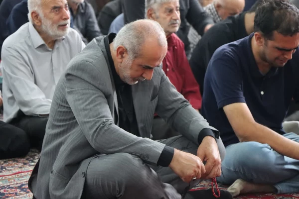 حضور رئیس و کارکنان دانشگاه فرهنگیان مازندران در مراسم گرامیداشت شهیده زینب نبی زاده و همسر و فرزندان شهیدشان 2