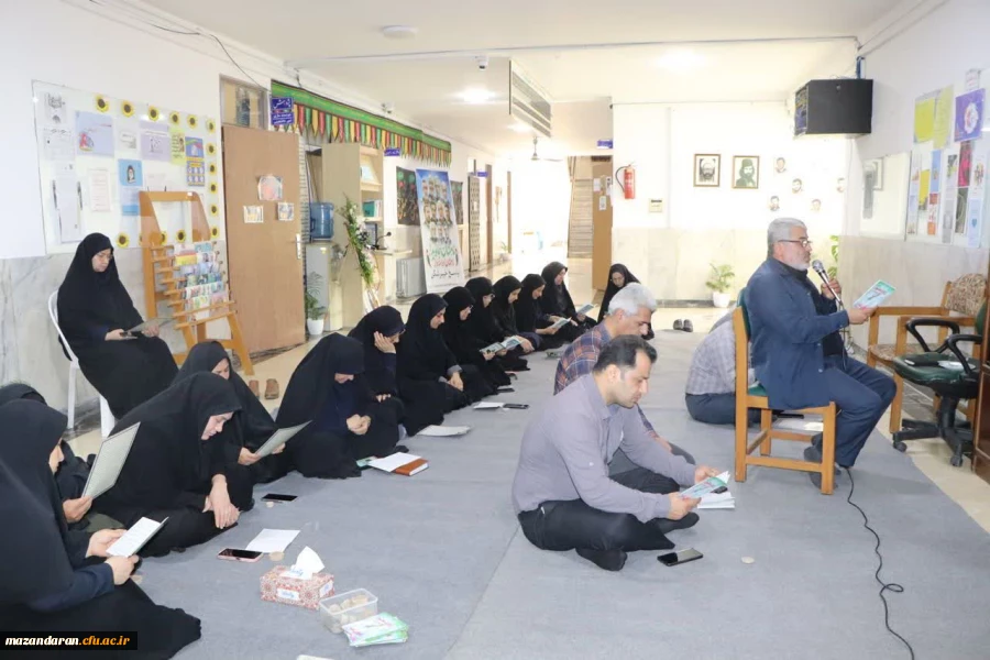 مراسم قرائت زیارت عاشورا در پردیس خواهران برگزار گردید 4