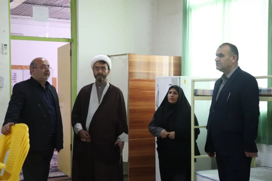بازدید مدیرکل آموزش و پرورش مازندران از فرآیند گزینش متقاضیان ورود به دانشگاه فرهنگیان در مرکز بیت الهدی آمل 4
