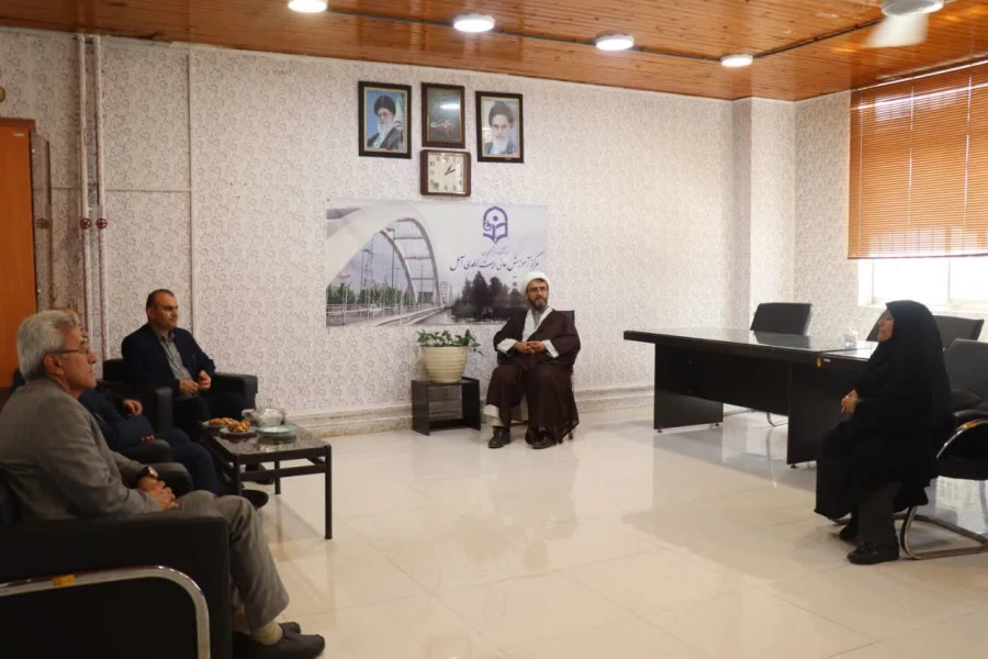 بازدید مدیرکل آموزش و پرورش مازندران از فرآیند گزینش متقاضیان ورود به دانشگاه فرهنگیان در مرکز بیت الهدی آمل 5