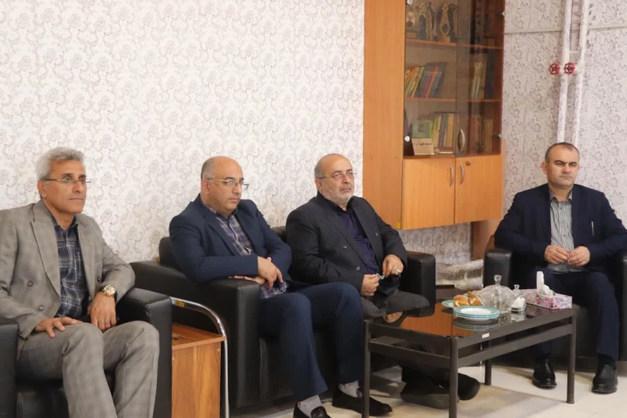 بازدید مدیرکل آموزش و پرورش مازندران از فرآیند گزینش متقاضیان ورود به دانشگاه فرهنگیان در مرکز بیت الهدی آمل 6