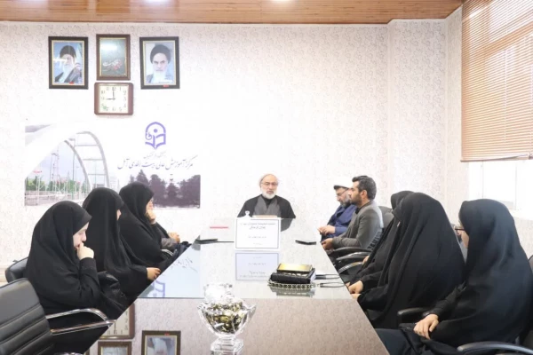 نشست صمیمانه مسئولان نهاد مقام معظم رهبری دانشگاه فرهنگیان مازندران با فعالان فرهنگی در مرکز بیت الهدی آمل
 2