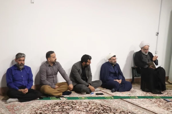 نشست صمیمانه مسئولان نهاد مقام معظم رهبری دانشگاه فرهنگیان مازندران با فعالان فرهنگی در مرکز بیت الهدی آمل
 6