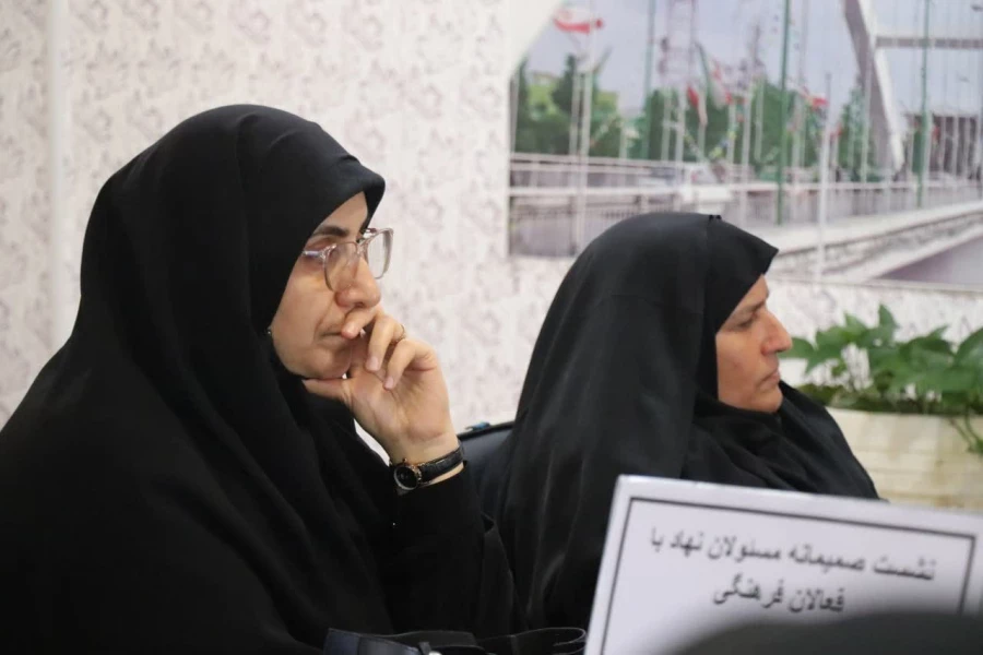 نشست صمیمانه مسئولان نهاد مقام معظم رهبری دانشگاه فرهنگیان مازندران با فعالان فرهنگی در مرکز بیت الهدی آمل
 8