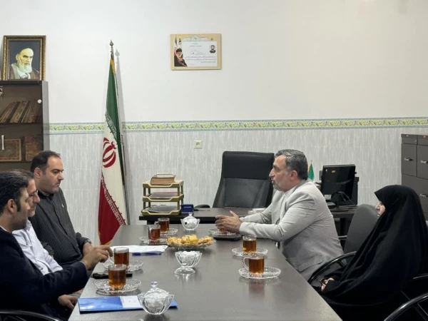 حضور معاون هماهنگی و پشتیبانی دانشگاه فرهنگیان مازندران در هنرستان تربیت بدنی داراب و بازدید از محل اسکان خانواده های داوطلبان ارزیابی تکمیلی 
 3