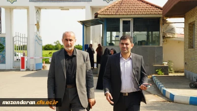 بازدید رئیس دانشگاه فرهنگیان مازندران از روند ارزیابی تکمیلی متقاضیان ورود به حرفه معلمی و دیدار با خانواده داوطلبان