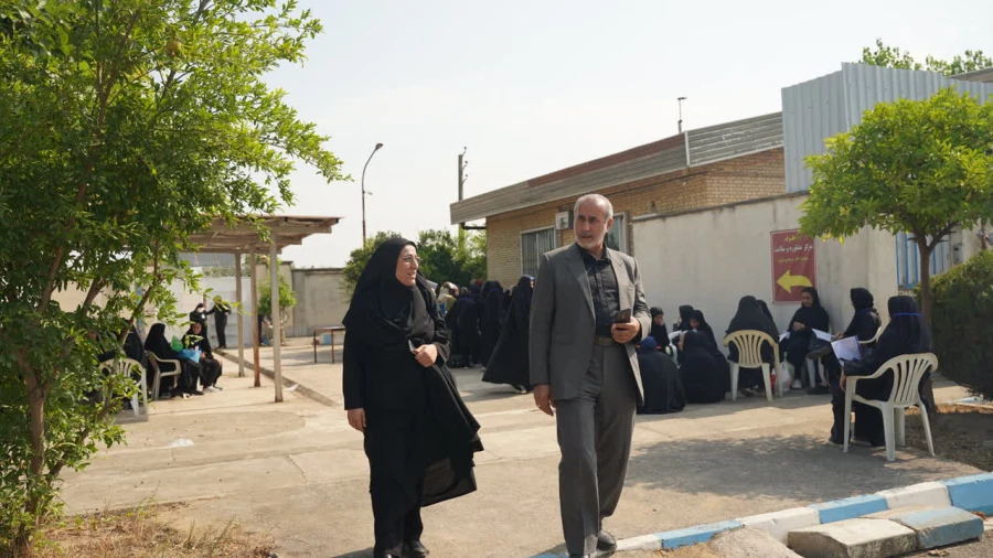 بازدید رئیس دانشگاه فرهنگیان مازندران از روند ارزیابی تکمیلی متقاضیان ورود به حرفه معلمی و دیدار با خانواده داوطلبان 10