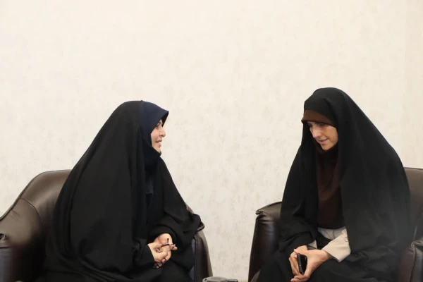 حضور رئیس پردیس فاطمه الزهرا (س) ساری در دفاتر مسئولان استانی و شهرستانی جهت پیگیری مسائل پردیس خواهران
 3