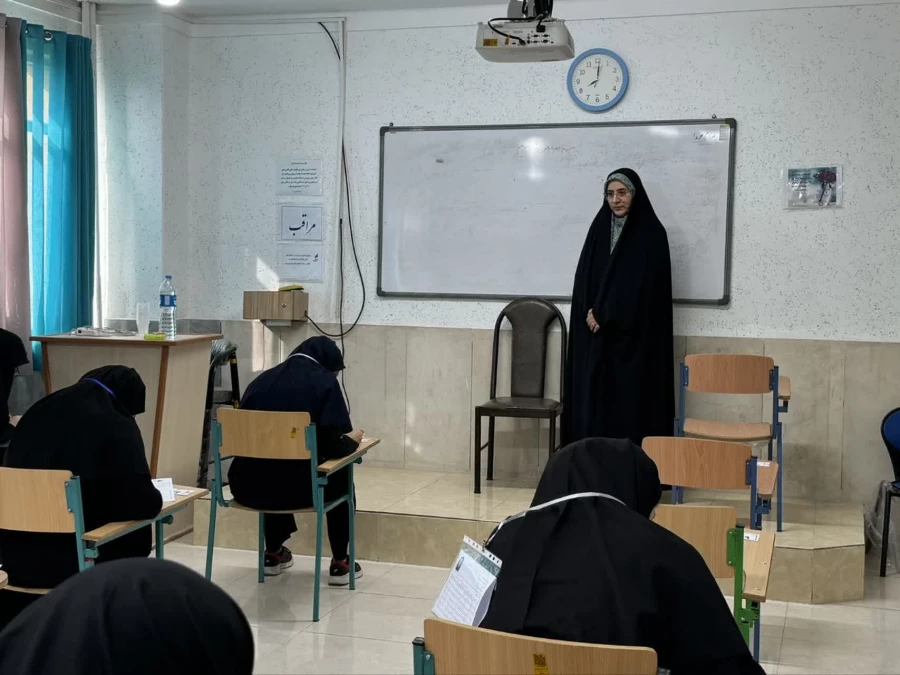  آغاز امتحانات پایان ترم در پردیس فاطمه الزهرا(س) ساری
 2