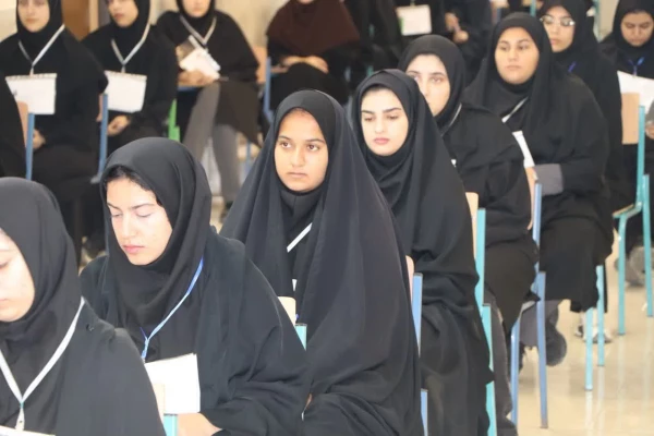 تداوم برگزاری امتحانات معوقه پایان ترم در دانشگاه فرهنگیان مازندران
 7