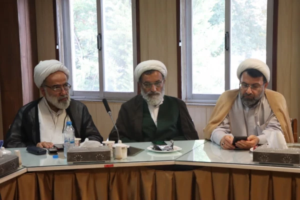 برگزاری نشست بررسی برنامه ریزی یک ساله اعزام مبلغین به دانشگاه های مازندران در دانشگاه فرهنگیان 
 7