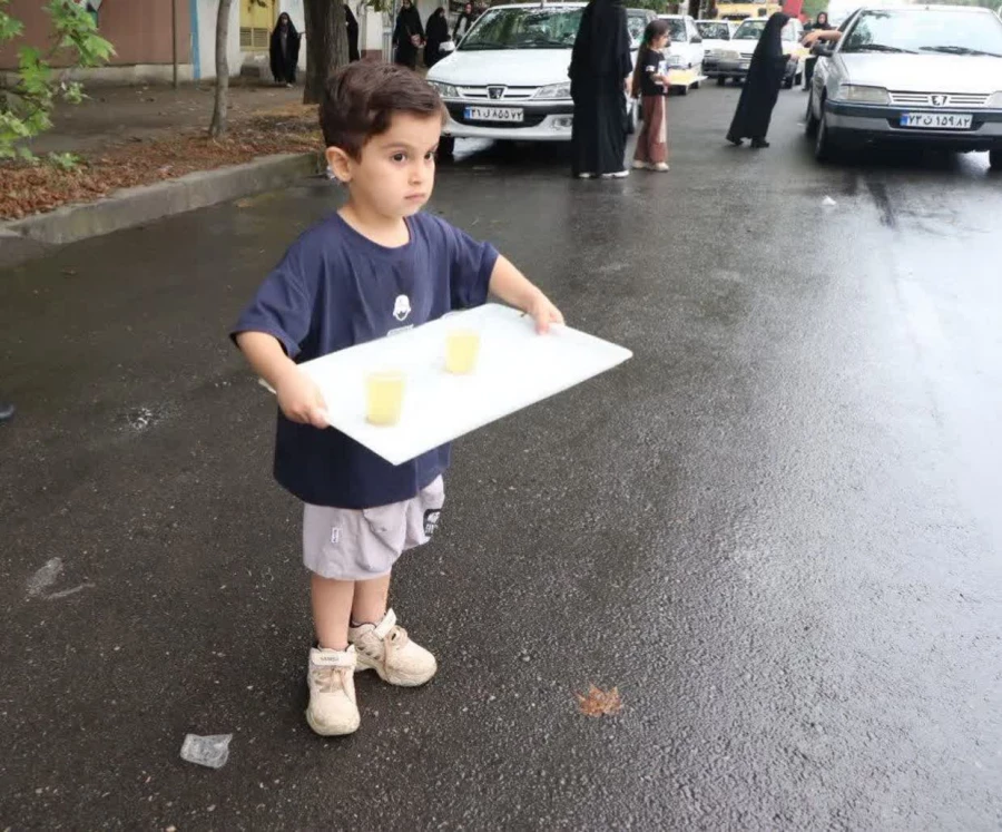 موکب پذیرایی در مسیر پیاده روی جاماندگان اربعین حسینی 4