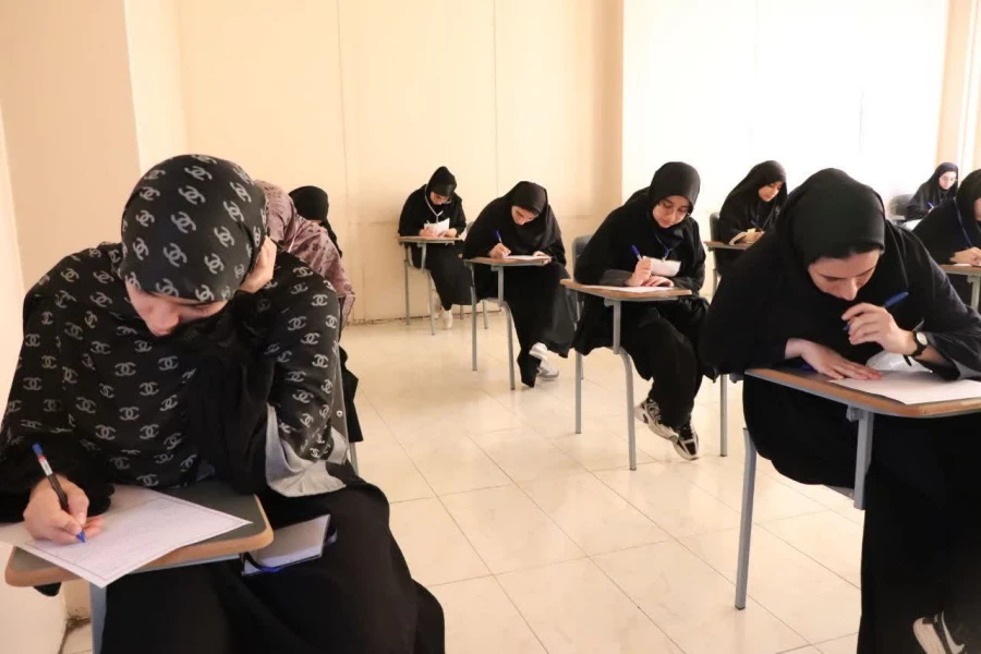 برگزاری امتحانات پایان ترم در مرکز حضرت فاطمه(س)قائمشهر 2