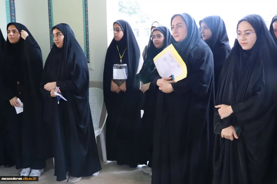  آیین عطرافشانی و تجدید میثاق دانشجویان دانشگاه فرهنگیان در کنار مزار شهید گمنام دانشگاه 2