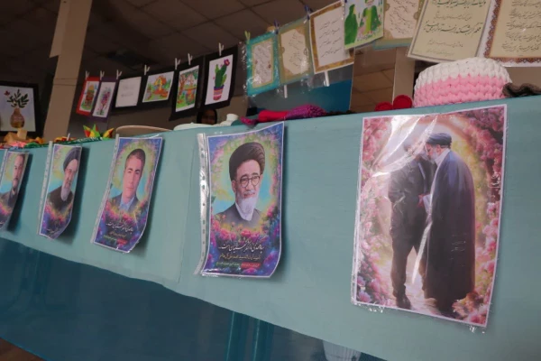 برپایی نمایشگاه از دست ساخته های دانشجویی 2