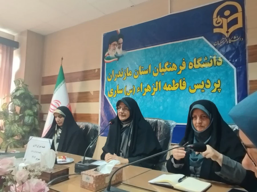 جلسه شورای اداری پردیس فاطمه الزهرا(س) ساری با حضور دابوئی رئیس پردیس خواهران ساری  2