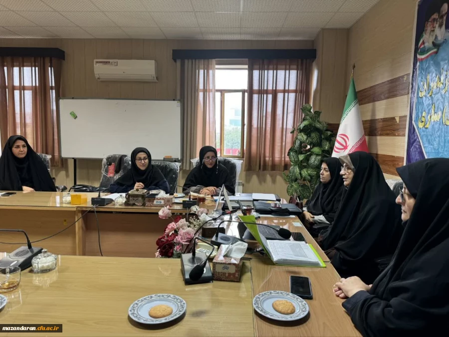 جلسه باز آموزی کارورزی 1 با حضور رئیس پردیس خواهران 7