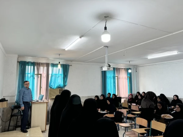 حضور مسئولین دانشگاه فرهنگیان پردیس فاطمه الزهرا (س) ساری در آغازین روز از شروع کلاس هابرای تبریک سال تحصیلی جدید 2