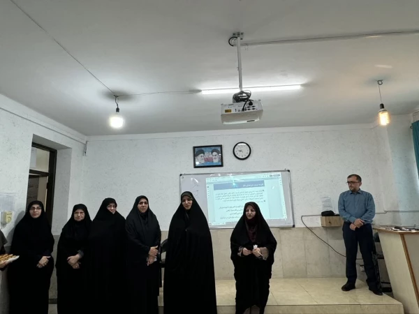 حضور مسئولین دانشگاه فرهنگیان پردیس فاطمه الزهرا (س) ساری در آغازین روز از شروع کلاس هابرای تبریک سال تحصیلی جدید 2