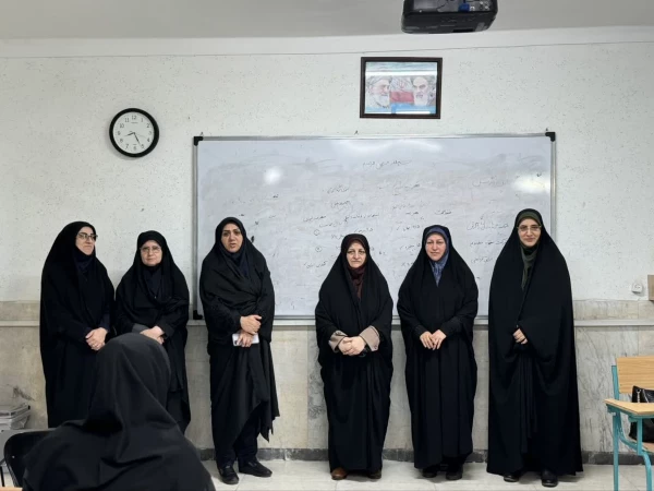 حضور مسئولین دانشگاه فرهنگیان پردیس فاطمه الزهرا (س) ساری در آغازین روز از شروع کلاس هابرای تبریک سال تحصیلی جدید 2