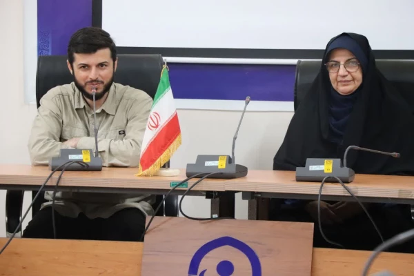 تودیع فاطمه دامغانی، فرمانده اسبق بسیج دانشجویی مرکز حضرت فاطمه (س) قائمشهر و معارفه ساجده داداشی، فرمانده جدید بسیج دانشجویی مرکز  2