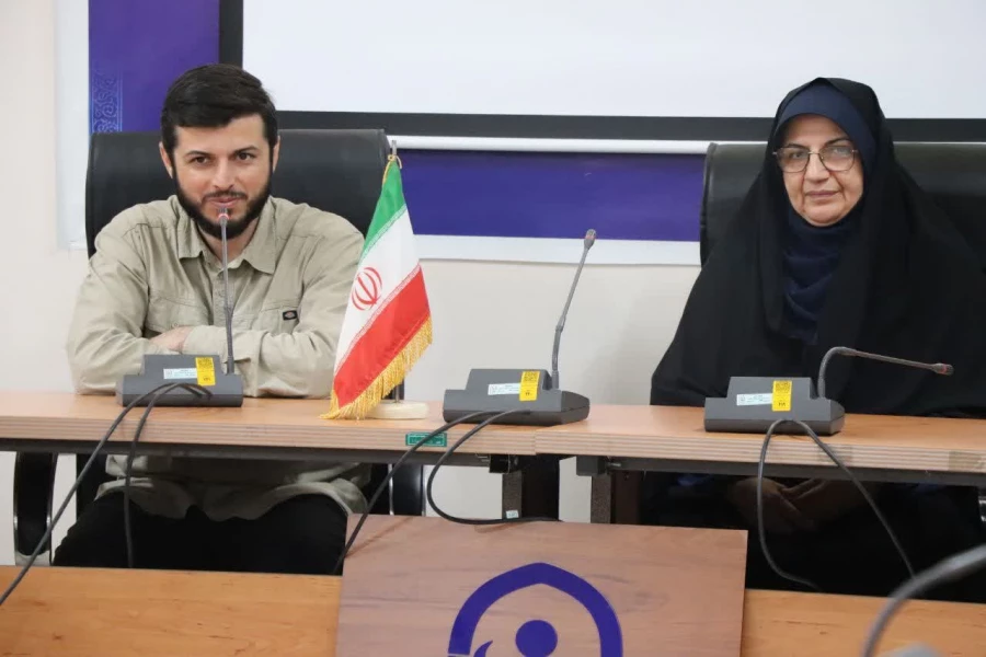 تودیع فاطمه دامغانی، فرمانده اسبق بسیج دانشجویی مرکز حضرت فاطمه (س) قائمشهر و معارفه ساجده داداشی، فرمانده جدید بسیج دانشجویی مرکز  2