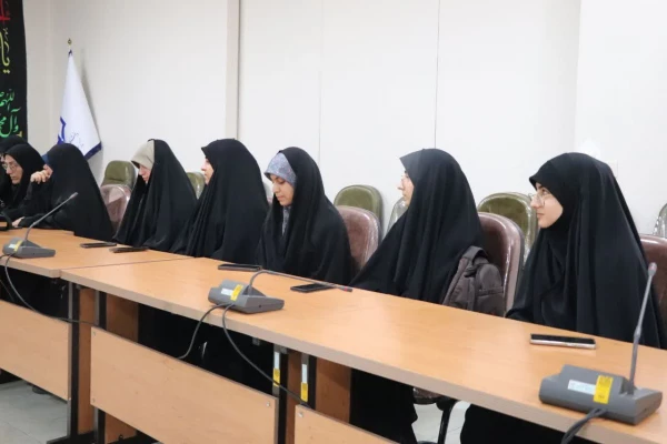 تودیع فاطمه دامغانی، فرمانده اسبق بسیج دانشجویی مرکز حضرت فاطمه (س) قائمشهر و معارفه ساجده داداشی، فرمانده جدید بسیج دانشجویی مرکز  2