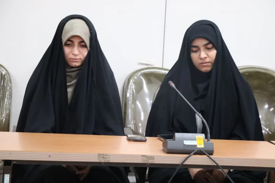 تودیع فاطمه دامغانی، فرمانده اسبق بسیج دانشجویی مرکز حضرت فاطمه (س) قائمشهر و معارفه ساجده داداشی، فرمانده جدید بسیج دانشجویی مرکز  2