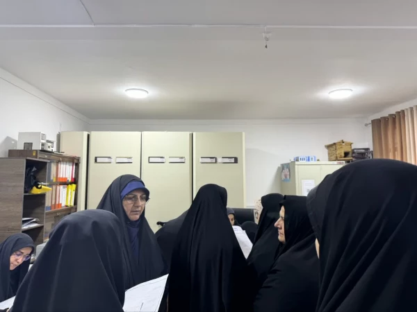 حضور دابوئی رئیس پردیس فاطمه الزهرا(س) ساری در فرآیندبرگزاری ثبت نام 2