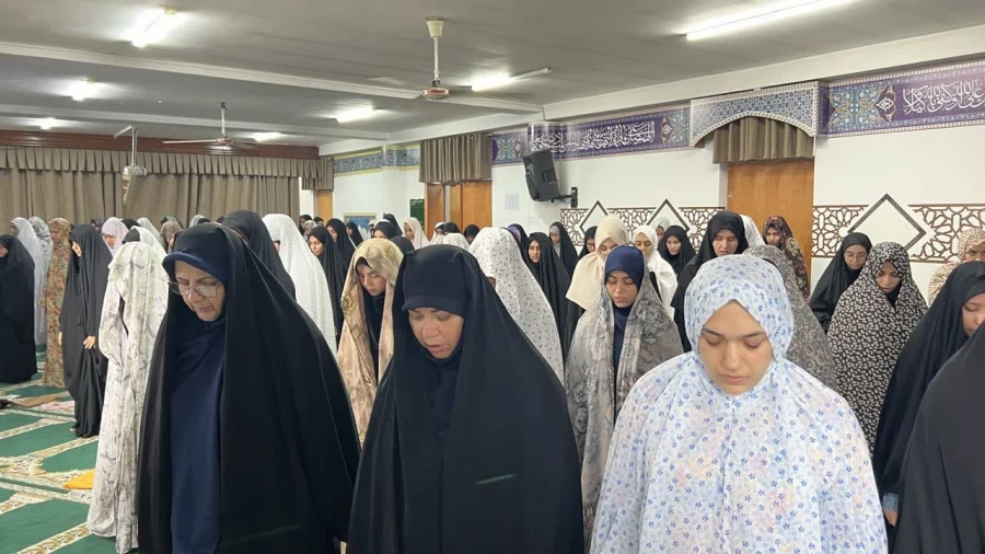 مراسم تکریم و معارفه امام جماعت پردیس خواهران 4