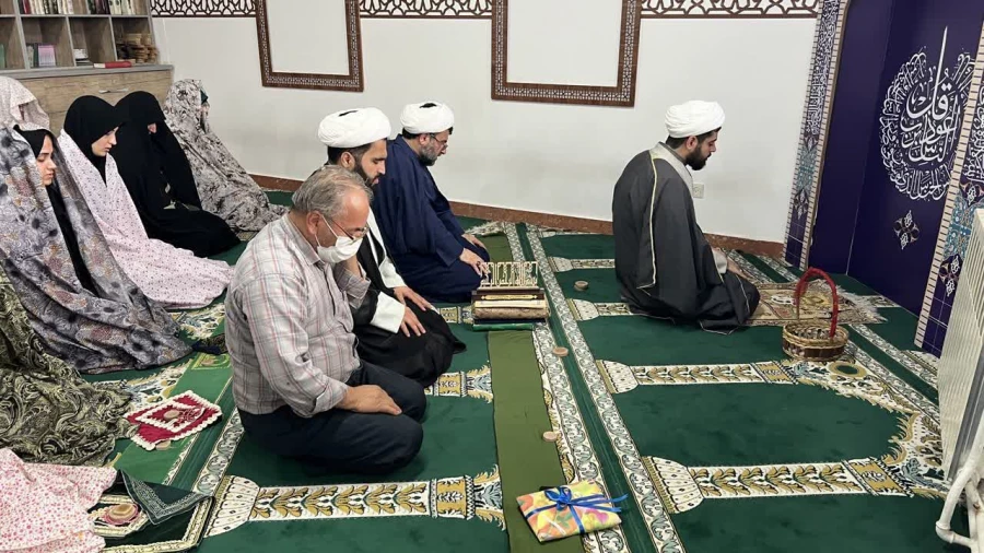 مراسم تکریم و معارفه امام جماعت پردیس خواهران 9