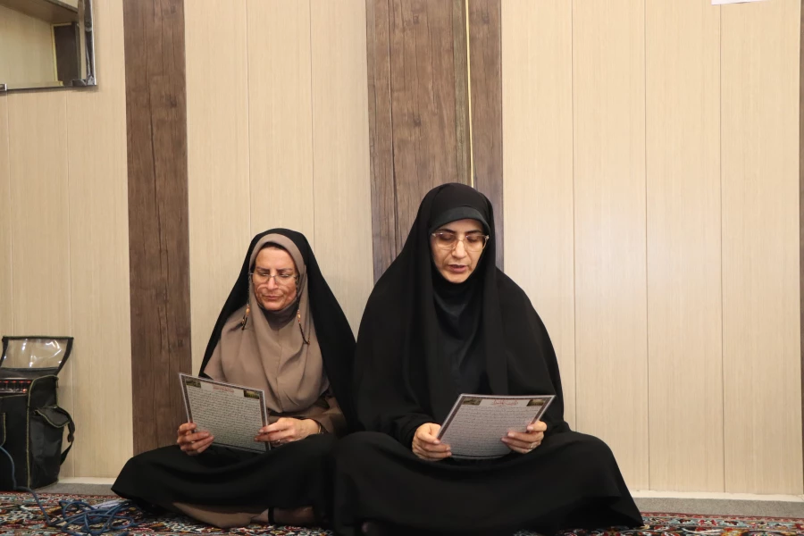 در راستای توسعه فعالیت های فرهنگی ، مراسم پرفیض قرائت زیارت عاشورا در نمازخانه  ساختمان اداری برگزار شد 4