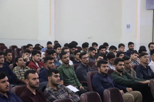 برگزاری همایش آشنایی دانشجومعلمان جدید با حضور مسئولان دانشگاه فرهنگیان مازندران 3