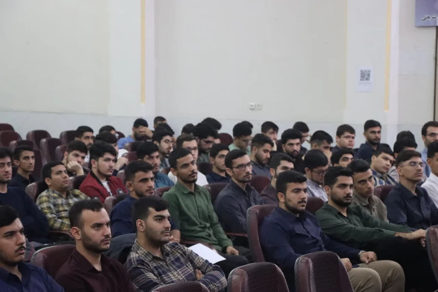 برگزاری همایش آشنایی دانشجومعلمان جدید با حضور مسئولان دانشگاه فرهنگیان مازندران 3