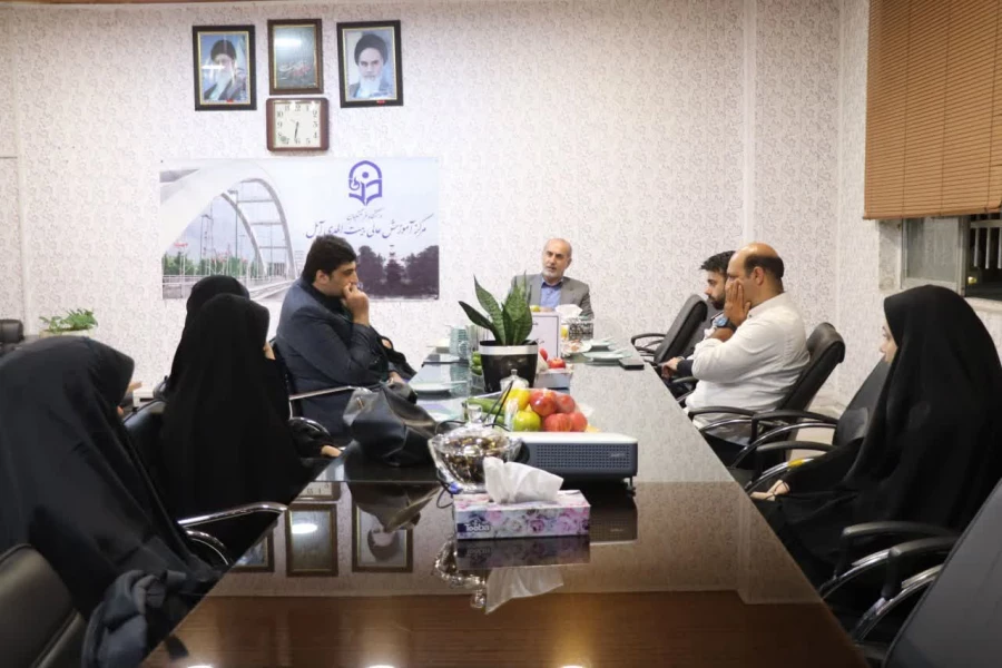 بازدید رئیس دانشگاه فرهنگیان مازندران از مرکز بیت الهدی آمل
 3