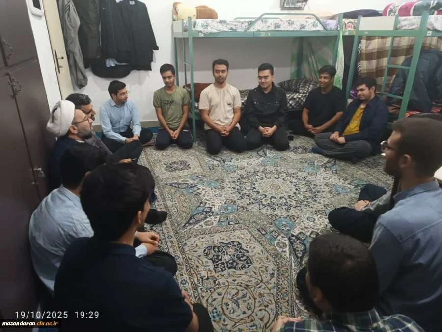 نشست صمیمی مسئولین نهاد رهبری دانشگاه فرهنگیان مازندران با دانشجومعلمان جدیدالورود پردیس دکتر شریعتی ساری
 2