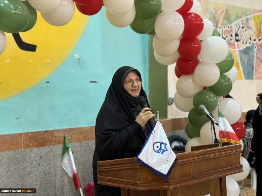 مراسم گرامیداشت هفته تربیت بدنی در پردیس فاطمه الزهرا (س) ساری برگزار گردید. 2