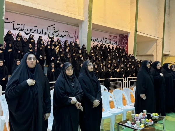 مراسم گرامیداشت هفته تربیت بدنی در پردیس فاطمه الزهرا (س) ساری برگزار گردید. 2