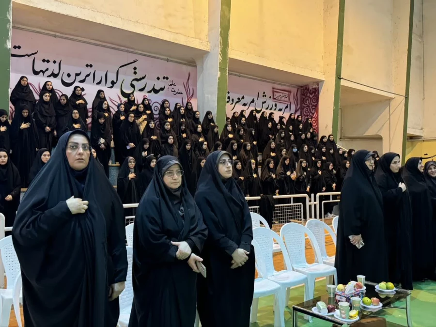 مراسم گرامیداشت هفته تربیت بدنی در پردیس فاطمه الزهرا (س) ساری برگزار گردید. 2