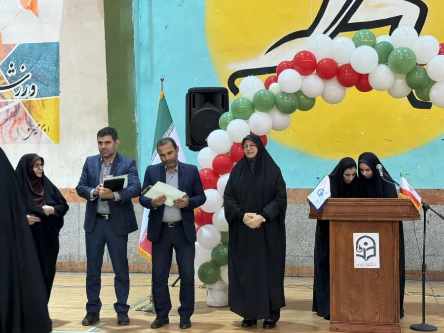 مراسم گرامیداشت هفته تربیت بدنی در پردیس فاطمه الزهرا (س) ساری برگزار گردید. 2