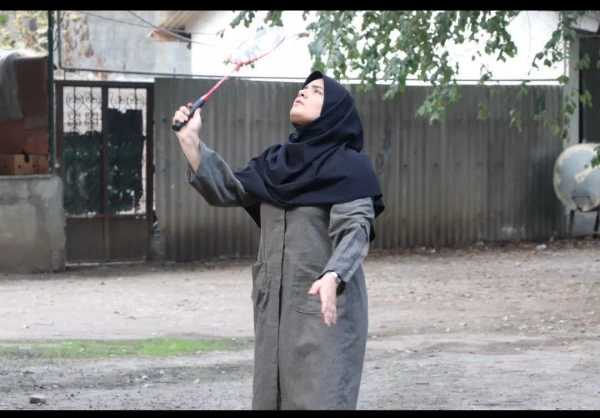  مسابقات ورزشی بدمینتون و طناب کشی  3