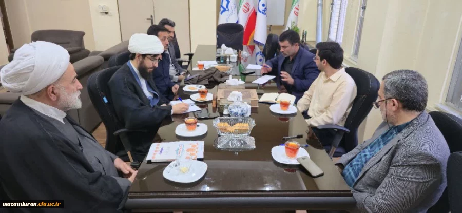 نشست برنامه ریزی فعالیت های قرآنی دانشگاه فرهنگیان مازندران 2