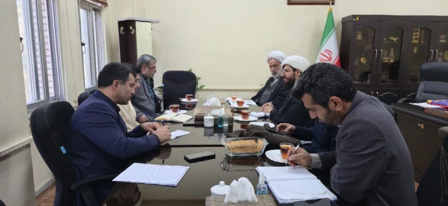 نشست برنامه ریزی فعالیت های قرآنی دانشگاه فرهنگیان مازندران 4